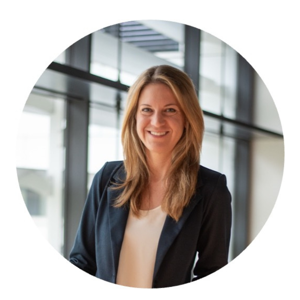 Dr. Martina Braasch